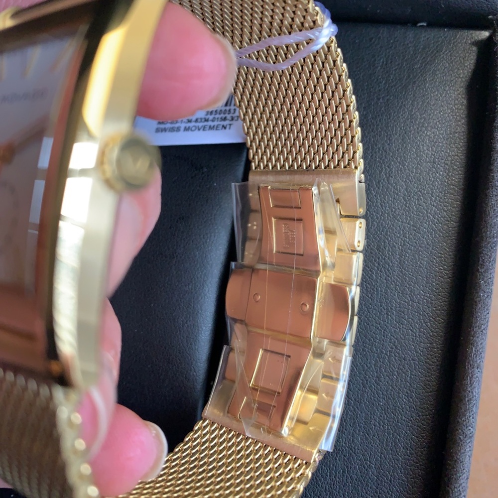 ⛔️SOLD⛔️Authentic MOVADO 30 Heritage mesh watch - Picture 2 of 8
